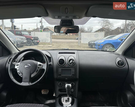 Серый Ниссан Кашкай 2, объемом двигателя 2 л и пробегом 236 тыс. км за 12900 $, фото 8 на Automoto.ua
