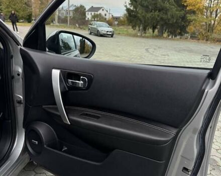 Ніссан Кашкай 2 2011 у Дубно на Automoto.ua Сірий Ніссан Кашкай 2, об'ємом двигуна 2 л та пробігом 219 тис. км за 9999 $, фото 19 на Automoto.ua