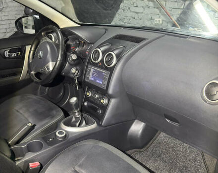 Ниссан Кашкай 2 2011 в Сумах на Automoto.ua Серый Ниссан Кашкай 2, объемом двигателя 2 л и пробегом 170 тыс. км за 11300 $, фото 24 на Automoto.ua