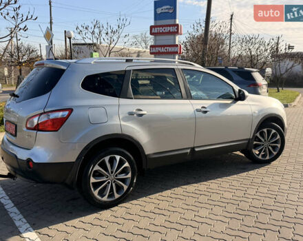 Серый Ниссан Кашкай 2, объемом двигателя 2 л и пробегом 250 тыс. км за 10900 $, фото 4 на Automoto.ua