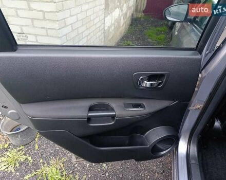 Серый Ниссан Кашкай 2, объемом двигателя 2 л и пробегом 250 тыс. км за 12000 $, фото 13 на Automoto.ua