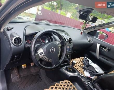 Серый Ниссан Кашкай 2, объемом двигателя 2 л и пробегом 250 тыс. км за 12000 $, фото 9 на Automoto.ua