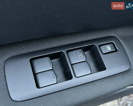 Серый Ниссан Кашкай 2, объемом двигателя 2 л и пробегом 178 тыс. км за 11200 $, фото 23 на Automoto.ua