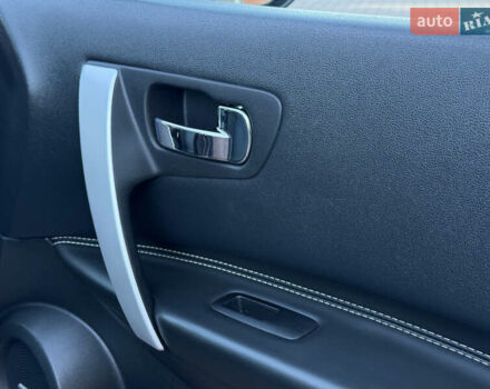 Сірий Ніссан Кашкай 2, об'ємом двигуна 1.5 л та пробігом 229 тис. км за 11600 $, фото 79 на Automoto.ua