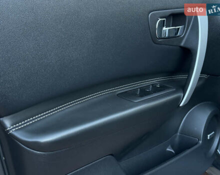 Сірий Ніссан Кашкай 2, об'ємом двигуна 1.5 л та пробігом 229 тис. км за 11600 $, фото 60 на Automoto.ua