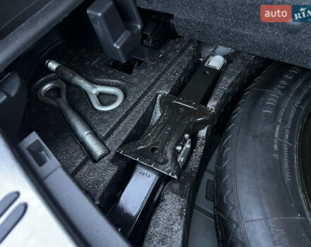 Серый Ниссан Кашкай 2, объемом двигателя 2 л и пробегом 178 тыс. км за 11200 $, фото 63 на Automoto.ua