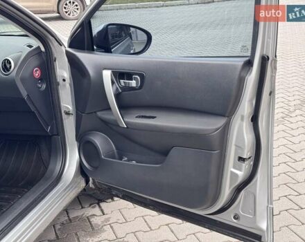 Серый Ниссан Кашкай 2, объемом двигателя 2 л и пробегом 220 тыс. км за 9900 $, фото 20 на Automoto.ua