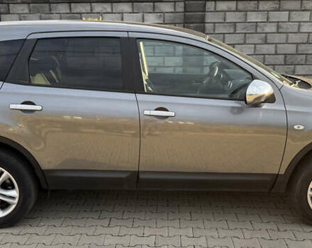 Серый Ниссан Кашкай 2, объемом двигателя 2 л и пробегом 193 тыс. км за 9700 $, фото 1 на Automoto.ua