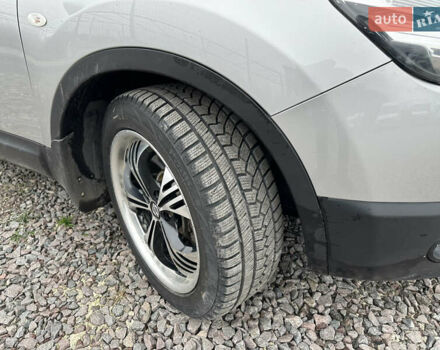 Сірий Ніссан Кашкай 2, об'ємом двигуна 1.6 л та пробігом 188 тис. км за 12100 $, фото 15 на Automoto.ua