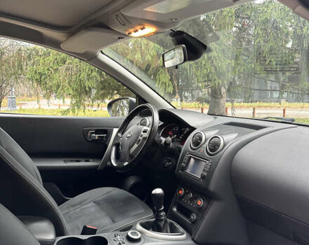 Серый Ниссан Кашкай 2, объемом двигателя 2 л и пробегом 218 тыс. км за 12400 $, фото 66 на Automoto.ua