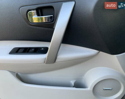 Серый Ниссан Кашкай 2, объемом двигателя 2 л и пробегом 181 тыс. км за 12599 $, фото 39 на Automoto.ua