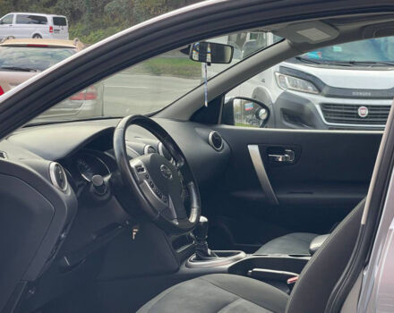 Серый Ниссан Кашкай 2, объемом двигателя 1.6 л и пробегом 211 тыс. км за 12000 $, фото 7 на Automoto.ua