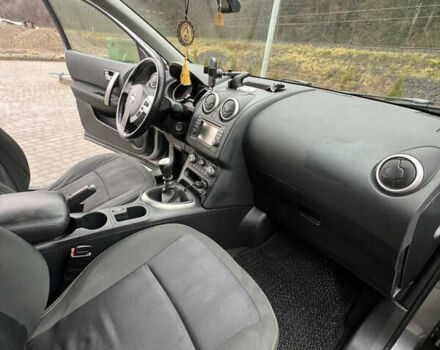 Сірий Ніссан Кашкай 2, об'ємом двигуна 1.6 л та пробігом 246 тис. км за 11400 $, фото 36 на Automoto.ua