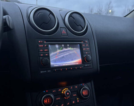 Серый Ниссан Кашкай 2, объемом двигателя 1.6 л и пробегом 239 тыс. км за 9199 $, фото 21 на Automoto.ua