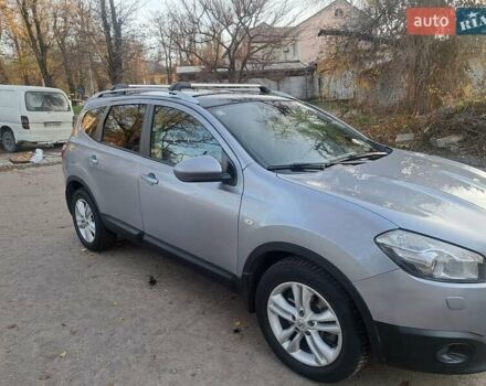 Серый Ниссан Кашкай 2, объемом двигателя 2 л и пробегом 177 тыс. км за 12500 $, фото 1 на Automoto.ua