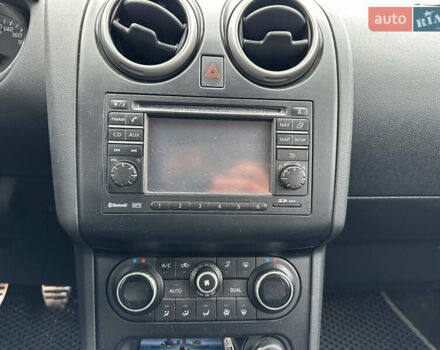 Сірий Ніссан Кашкай 2, об'ємом двигуна 1.6 л та пробігом 188 тис. км за 12100 $, фото 23 на Automoto.ua