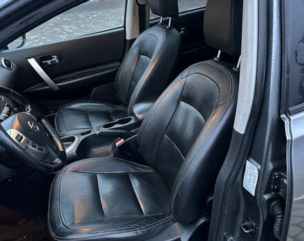 Сірий Ніссан Кашкай 2, об'ємом двигуна 1.6 л та пробігом 240 тис. км за 11199 $, фото 10 на Automoto.ua