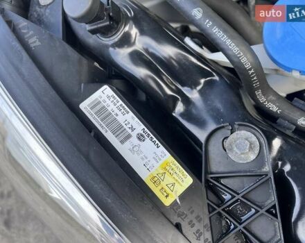 Сірий Ніссан Кашкай 2, об'ємом двигуна 2 л та пробігом 175 тис. км за 14000 $, фото 59 на Automoto.ua