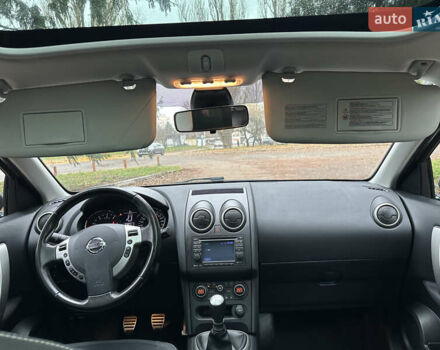 Серый Ниссан Кашкай 2, объемом двигателя 2 л и пробегом 218 тыс. км за 12400 $, фото 56 на Automoto.ua