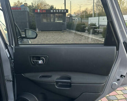 Сірий Ніссан Кашкай 2, об'ємом двигуна 1.6 л та пробігом 220 тис. км за 11550 $, фото 54 на Automoto.ua