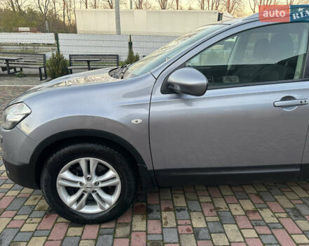 Сірий Ніссан Кашкай 2, об'ємом двигуна 1.6 л та пробігом 220 тис. км за 11550 $, фото 11 на Automoto.ua