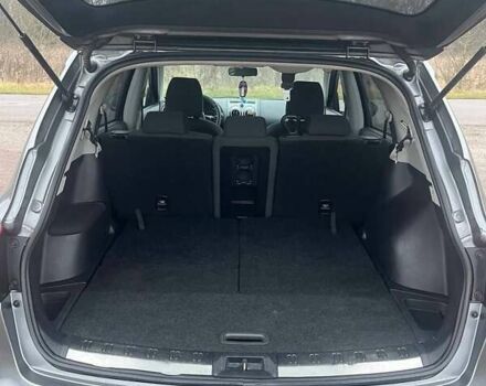 Сірий Ніссан Кашкай 2, об'ємом двигуна 1.46 л та пробігом 275 тис. км за 11000 $, фото 12 на Automoto.ua