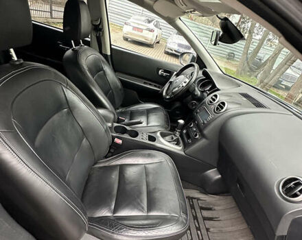 Серый Ниссан Кашкай 2, объемом двигателя 1.6 л и пробегом 240 тыс. км за 10999 $, фото 14 на Automoto.ua