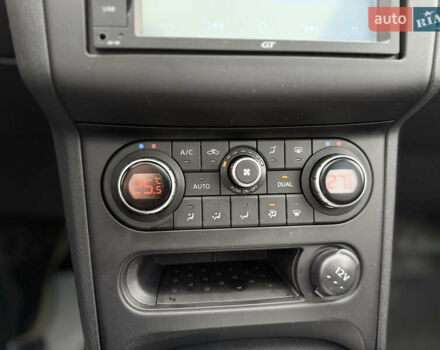 Серый Ниссан Кашкай 2, объемом двигателя 2 л и пробегом 168 тыс. км за 10400 $, фото 23 на Automoto.ua