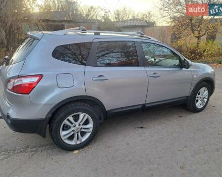 Серый Ниссан Кашкай 2, объемом двигателя 2 л и пробегом 177 тыс. км за 12500 $, фото 3 на Automoto.ua
