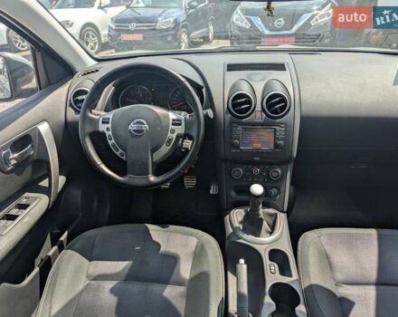 Сірий Ніссан Кашкай 2, об'ємом двигуна 1.6 л та пробігом 150 тис. км за 11550 $, фото 34 на Automoto.ua