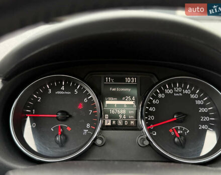 Серый Ниссан Кашкай 2, объемом двигателя 2 л и пробегом 168 тыс. км за 10700 $, фото 31 на Automoto.ua