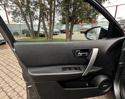 Серый Ниссан Кашкай 2, объемом двигателя 1.6 л и пробегом 240 тыс. км за 10999 $, фото 10 на Automoto.ua