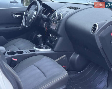 Серый Ниссан Кашкай 2, объемом двигателя 1.6 л и пробегом 239 тыс. км за 9199 $, фото 17 на Automoto.ua