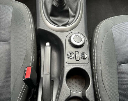 Серый Ниссан Кашкай 2, объемом двигателя 2 л и пробегом 218 тыс. км за 12400 $, фото 60 на Automoto.ua