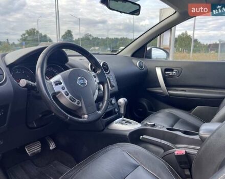 Сірий Ніссан Кашкай 2, об'ємом двигуна 2 л та пробігом 175 тис. км за 14000 $, фото 61 на Automoto.ua