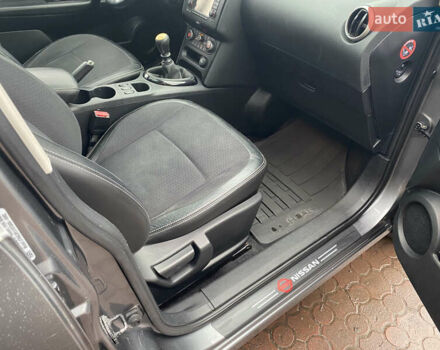 Сірий Ніссан Кашкай 2, об'ємом двигуна 1.6 л та пробігом 184 тис. км за 11990 $, фото 18 на Automoto.ua