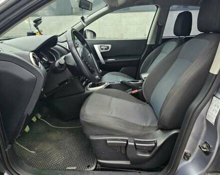 Сірий Ніссан Кашкай 2, об'ємом двигуна 1.6 л та пробігом 213 тис. км за 10999 $, фото 4 на Automoto.ua