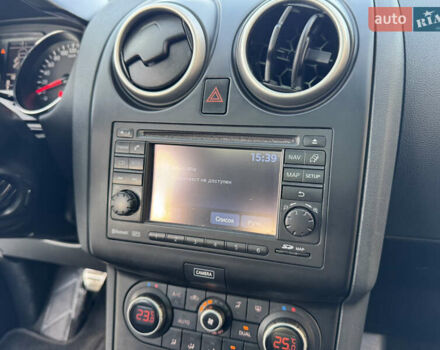 Серый Ниссан Кашкай 2, объемом двигателя 1.6 л и пробегом 180 тыс. км за 11999 $, фото 48 на Automoto.ua