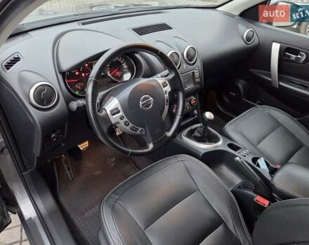 Серый Ниссан Кашкай 2, объемом двигателя 1.6 л и пробегом 180 тыс. км за 11300 $, фото 18 на Automoto.ua