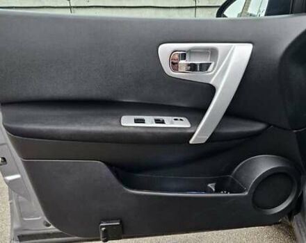 Сірий Ніссан Кашкай 2, об'ємом двигуна 1.6 л та пробігом 213 тис. км за 10999 $, фото 7 на Automoto.ua