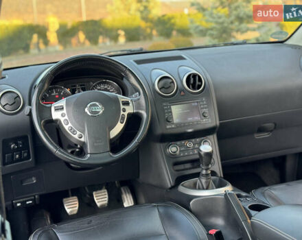 Серый Ниссан Кашкай 2, объемом двигателя 1.6 л и пробегом 180 тыс. км за 11999 $, фото 50 на Automoto.ua