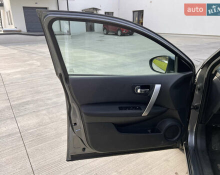 Ниссан Кашкай 2 2013 в Луцке на Automoto.ua Серый Ниссан Кашкай 2, объемом двигателя 2 л и пробегом 219 тыс. км за 10750 $, фото 14 на Automoto.ua