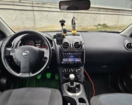 Сірий Ніссан Кашкай 2, об'ємом двигуна 1.6 л та пробігом 213 тис. км за 10999 $, фото 11 на Automoto.ua