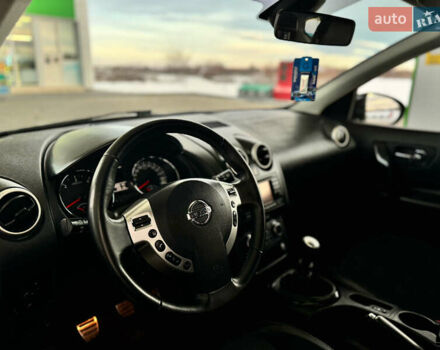 Серый Ниссан Кашкай 2, объемом двигателя 1.5 л и пробегом 220 тыс. км за 12299 $, фото 82 на Automoto.ua