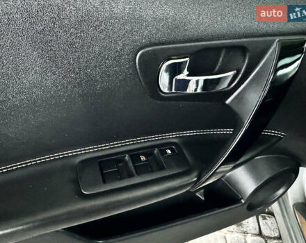 Серый Ниссан Кашкай 2, объемом двигателя 1.5 л и пробегом 220 тыс. км за 12299 $, фото 106 на Automoto.ua