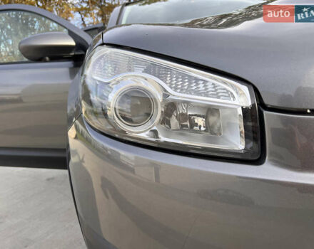 Ниссан Кашкай 2 2013 в Луцке на Automoto.ua Серый Ниссан Кашкай 2, объемом двигателя 2 л и пробегом 219 тыс. км за 10750 $, фото 7 на Automoto.ua