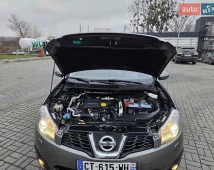 Серый Ниссан Кашкай 2, объемом двигателя 1.6 л и пробегом 180 тыс. км за 11300 $, фото 40 на Automoto.ua