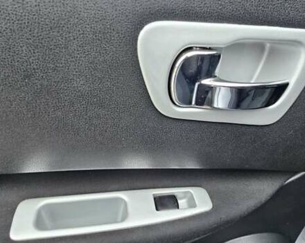 Сірий Ніссан Кашкай 2, об'ємом двигуна 1.6 л та пробігом 213 тис. км за 10999 $, фото 23 на Automoto.ua