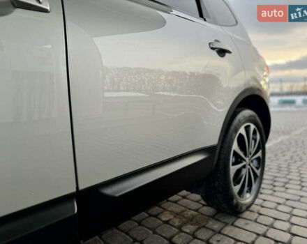 Серый Ниссан Кашкай 2, объемом двигателя 1.5 л и пробегом 220 тыс. км за 12299 $, фото 23 на Automoto.ua