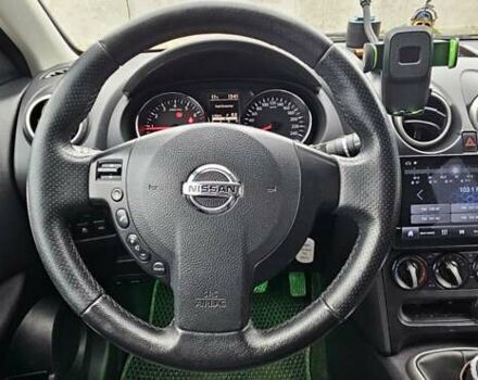 Сірий Ніссан Кашкай 2, об'ємом двигуна 1.6 л та пробігом 213 тис. км за 10999 $, фото 14 на Automoto.ua